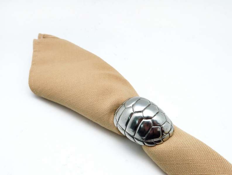 Turtle Carapace Napkin Ring Size 4x5x4.5cm. - Image 2